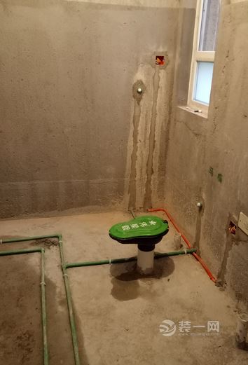 水电改造施工现场