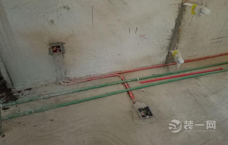 水电改造施工现场