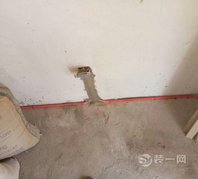 水电改造施工现场